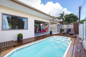 Casa com piscina Bombinhas
